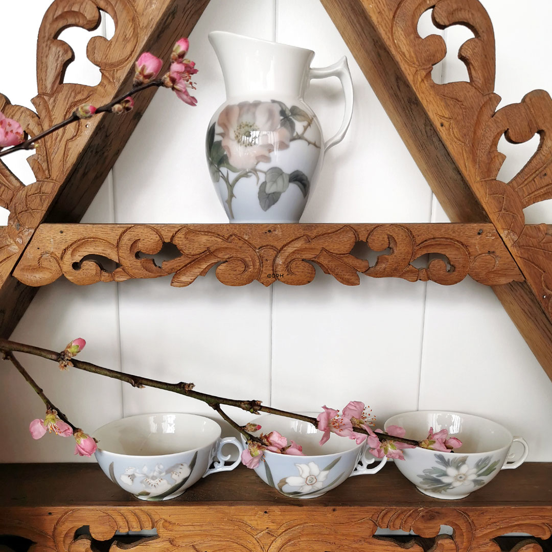 Royal Copenhagen Jugendstil-Teeservice mit handbemalten Blumen (1923-1935)