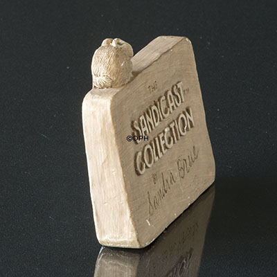 Sandra Brue schild "The Sandicast Collection"