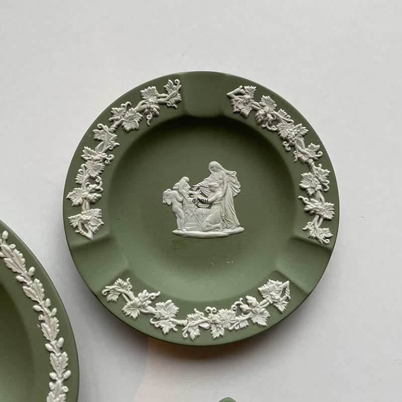 Wedgwood Jasperware Schüsselset grün mit weißem Relief, 4 Stk.