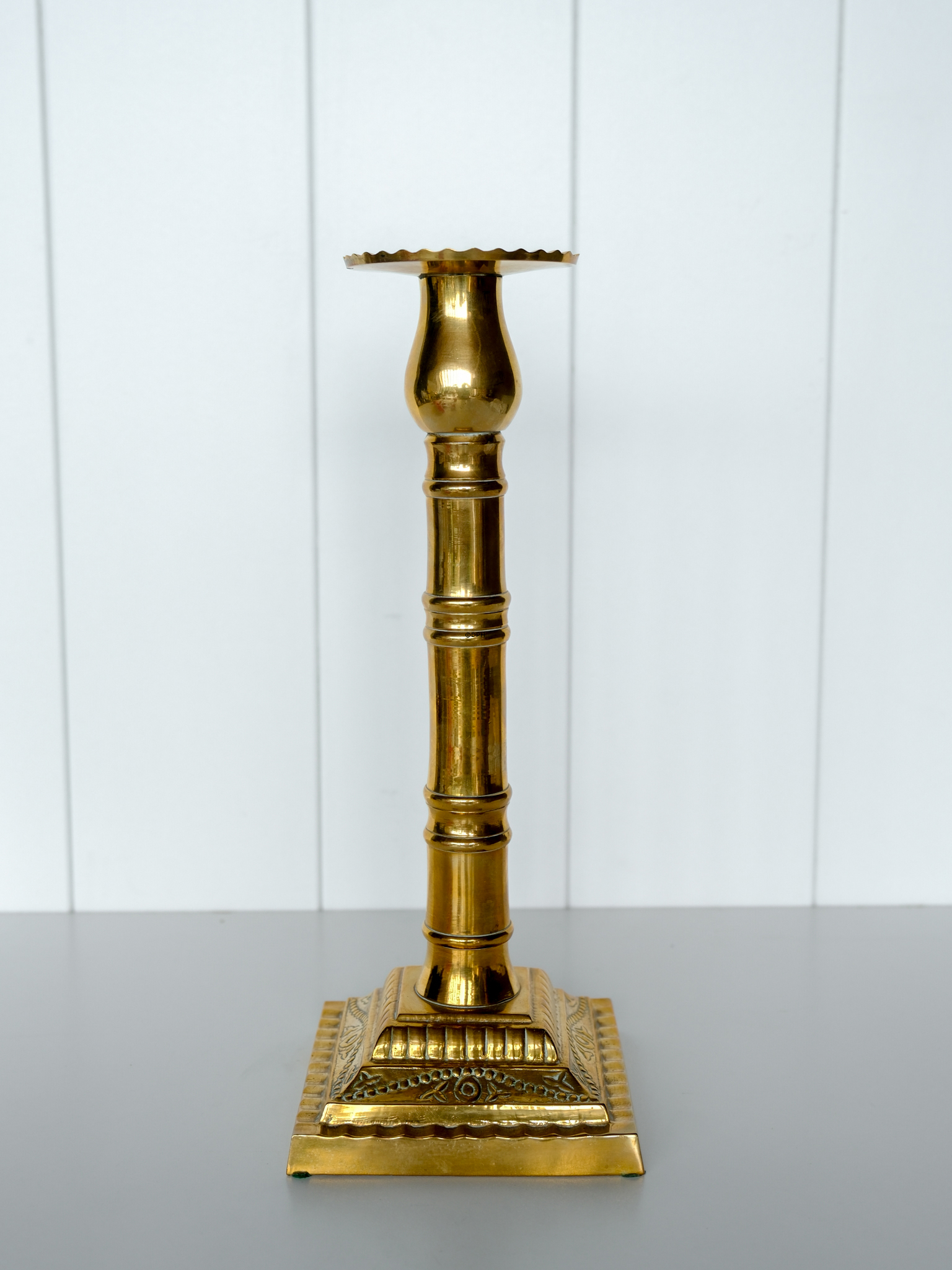 Alter Messing-Kerzenhalter für normale Kerzen, 32 cm
