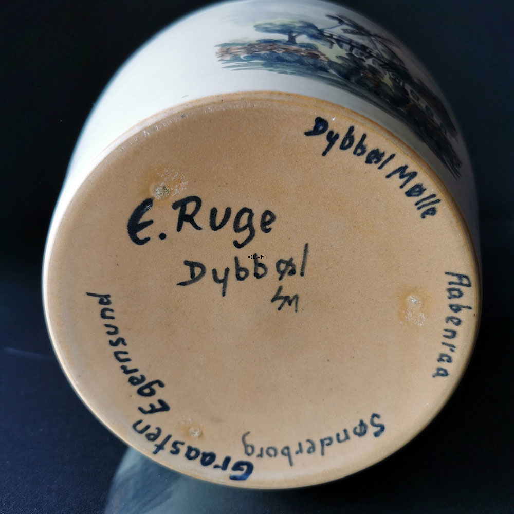 Emil Ruge Vase mit Motiven aus Südjütland