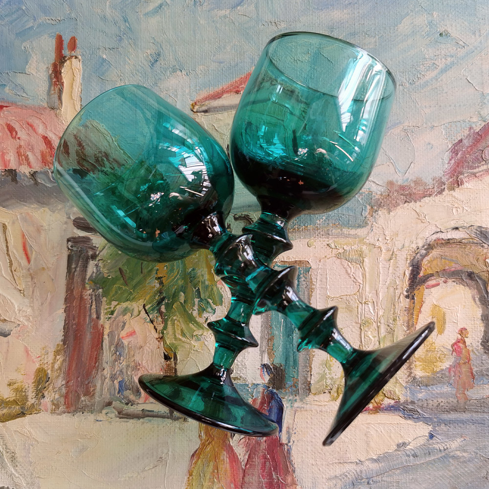 Vintage Trinkgläser 11 Stk. - Dunkelgrün/türkis mit schönem Stiel