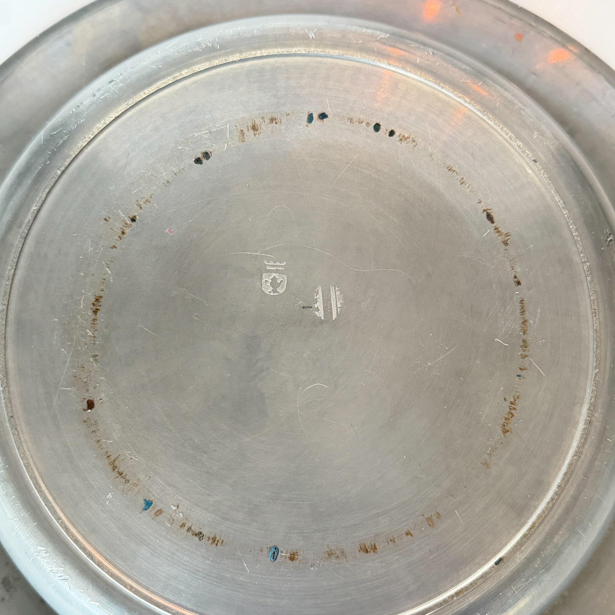 Großer Zinnteller, alt, Diameter 32 cm