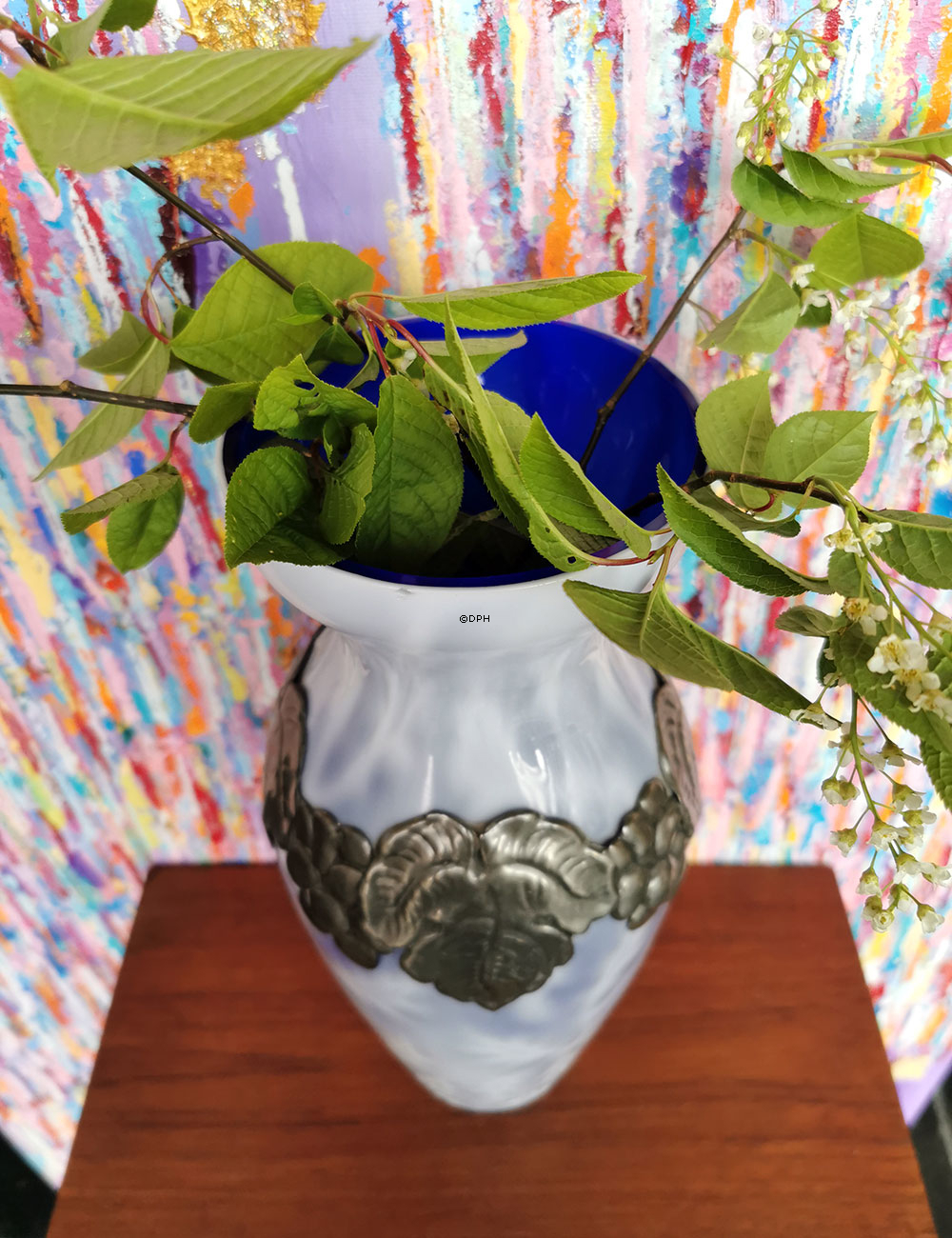 Art-Nouveau-Glasvase mit Zinn, blau/weiß 32 cm (kleiner Absplitterung am Rand)