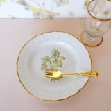 Royal Copenhagen Tellerset, 9 Teller mit verschiedenen Motiven.