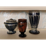 Gutte Eriksen kleiner Becher aus Keramik mit schöner rot/braun Glasur (Einige kleine Absplitterungen am Rand)