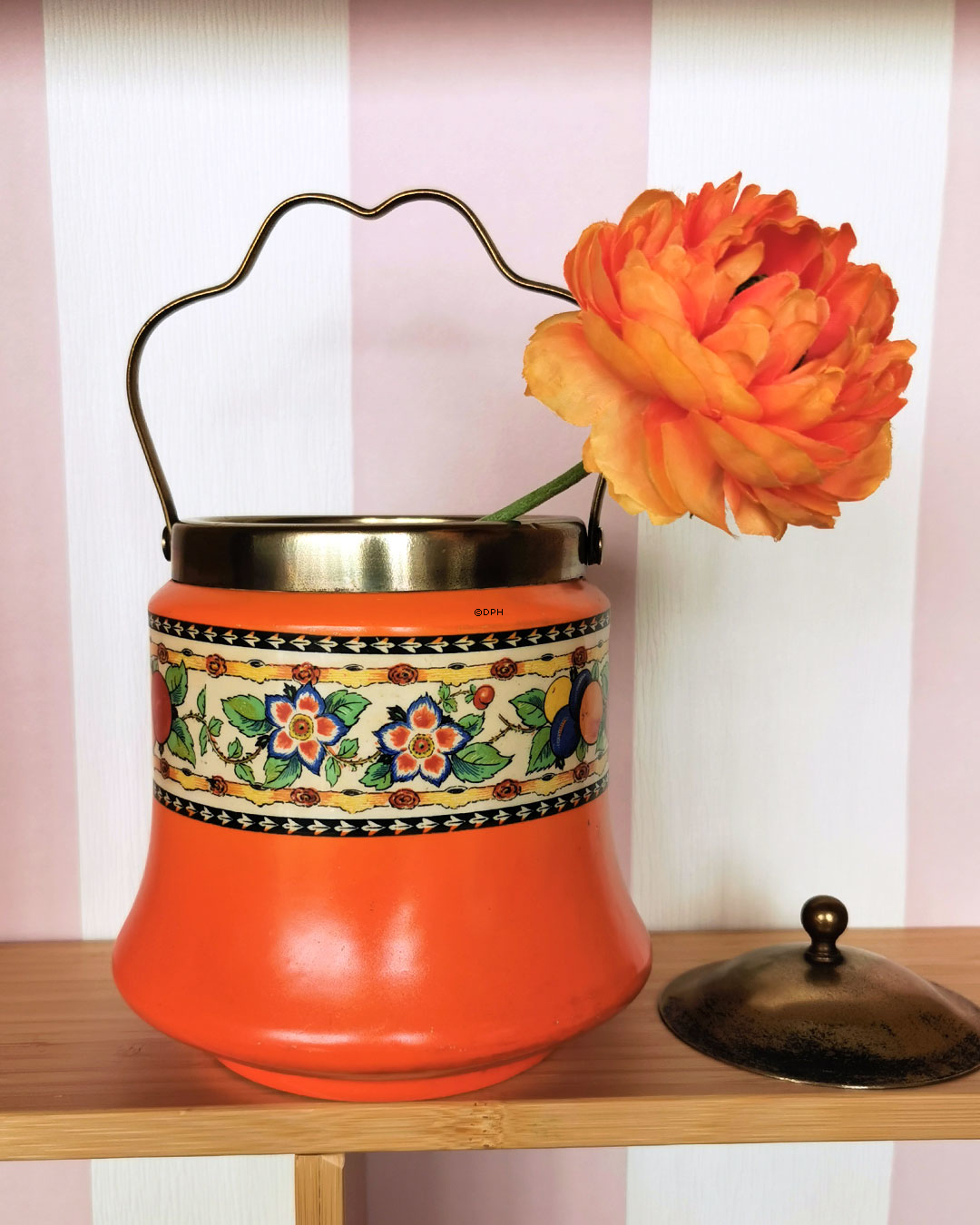 Oranger Topf mit Deckel von Hampton Ivory England