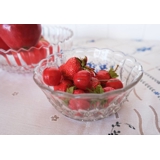 Glasschale mit Schiffen