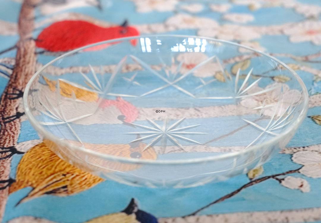 Glas Schale mit Gravuren