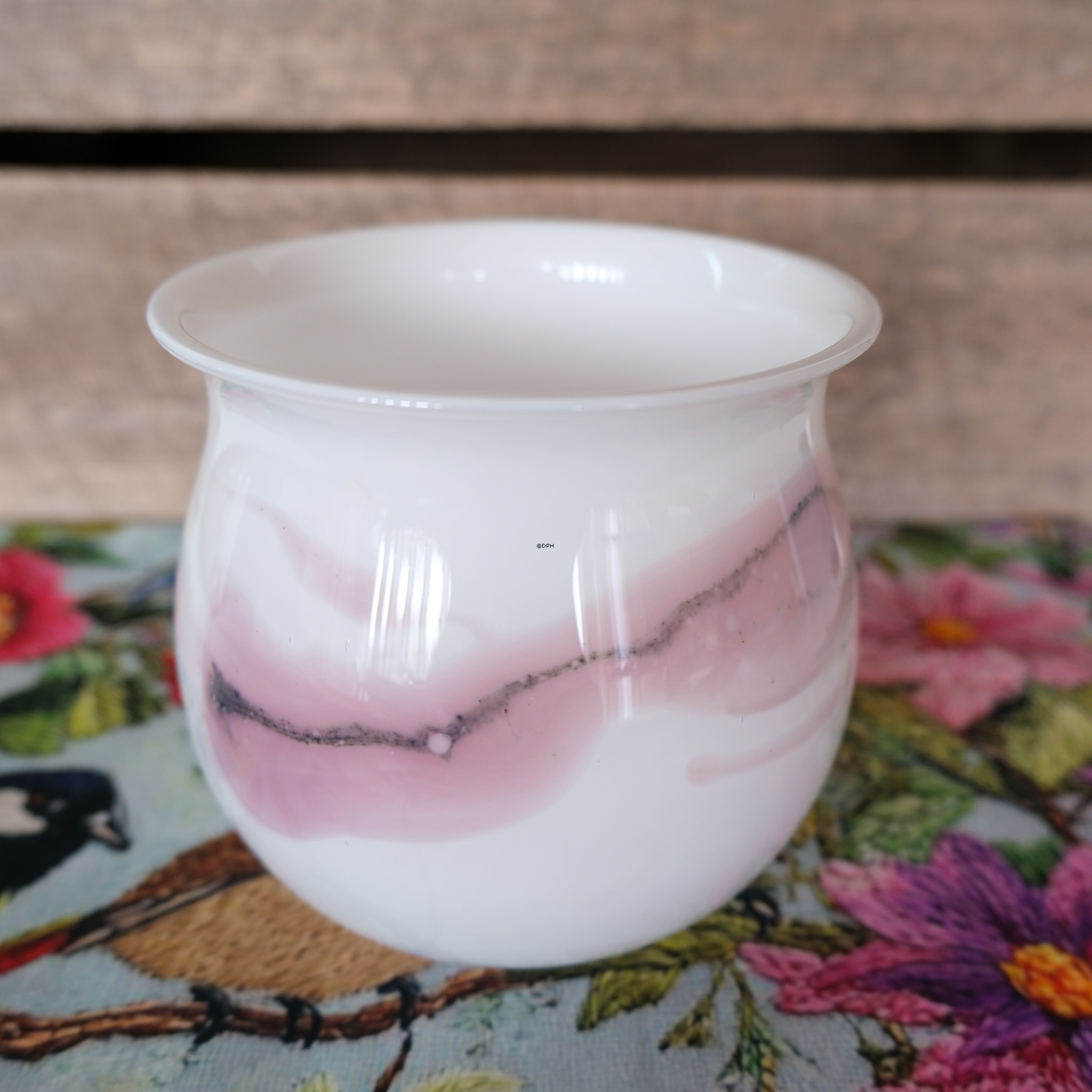 Holmegaard Sakura Vase/Blumentopf mit rosa Dekoration, Ø 13 cm