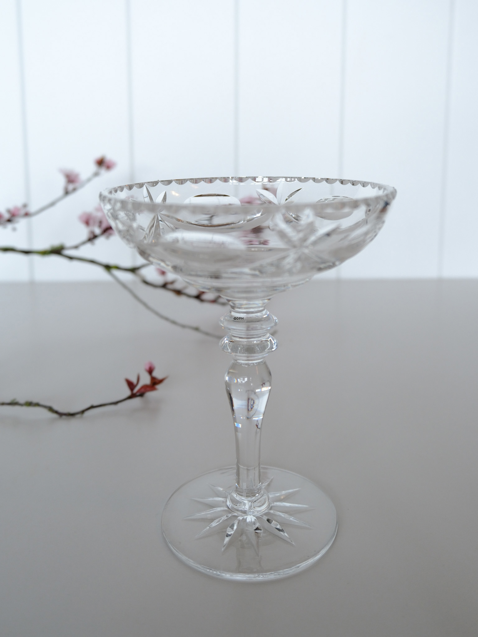 Kristallglasschale auf Fuß