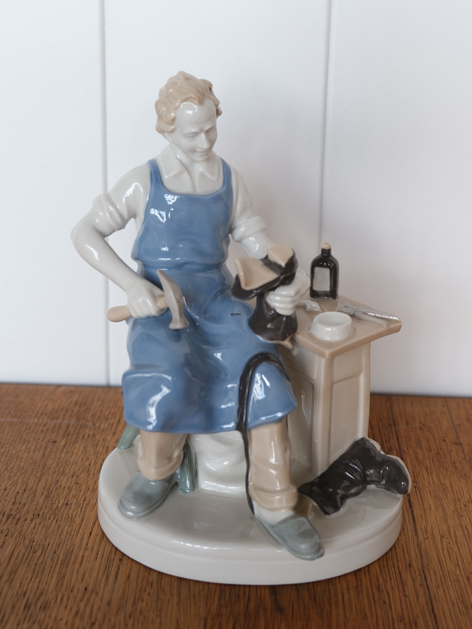 Figur eines Schusters, GDR Nr. 9852