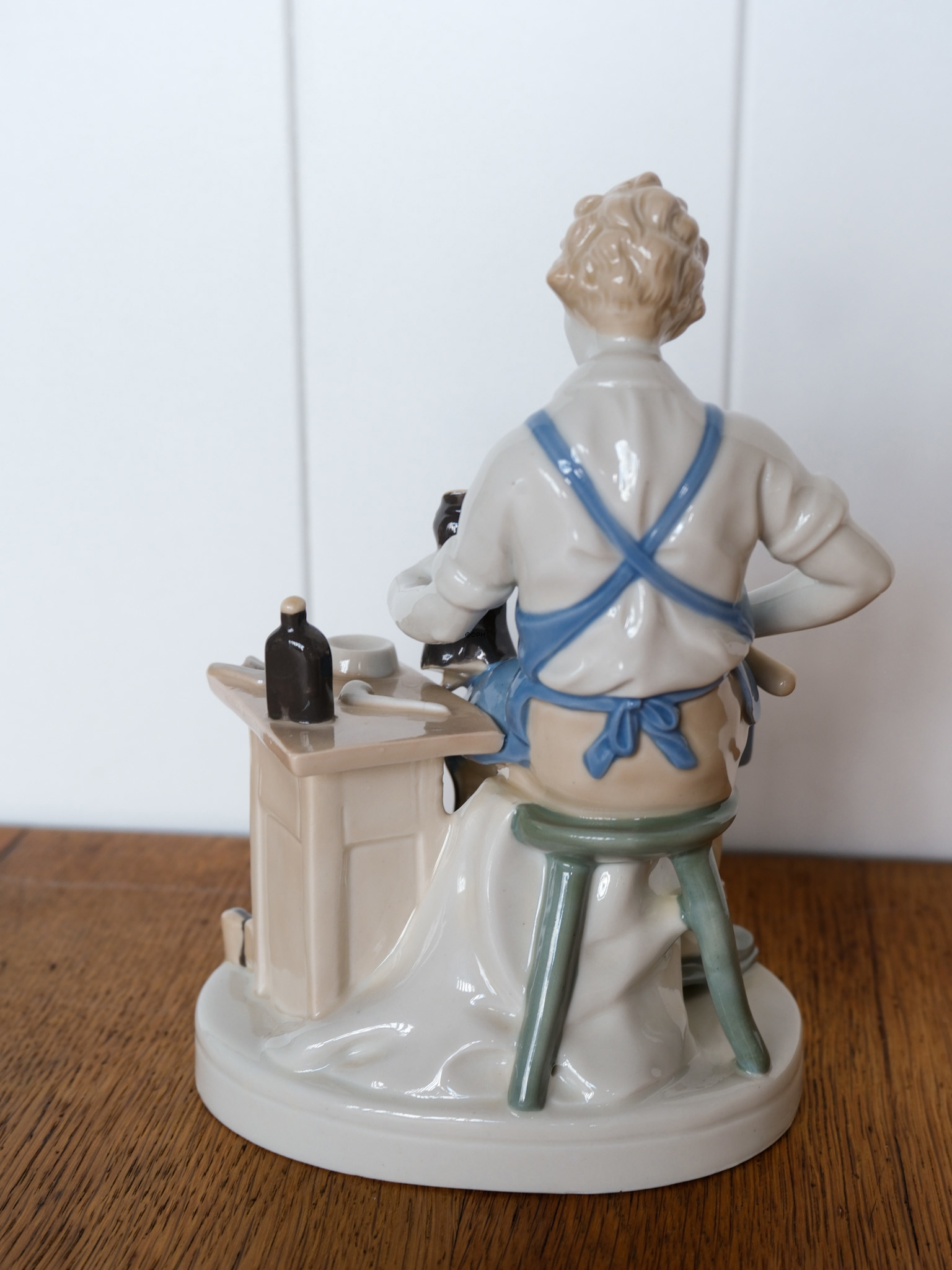 Figur eines Schusters, GDR Nr. 9852