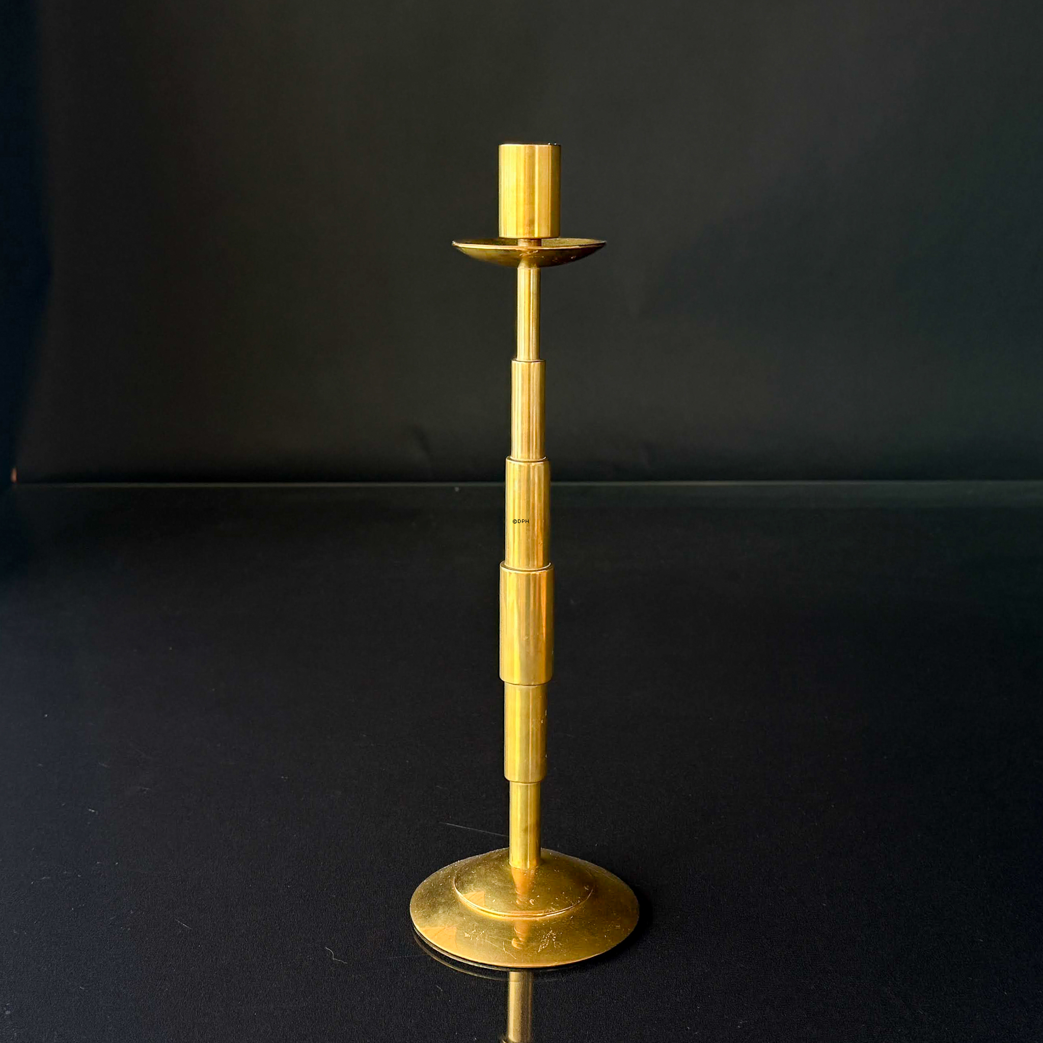 Alter Messing-Kerzenhalter, 35 cm