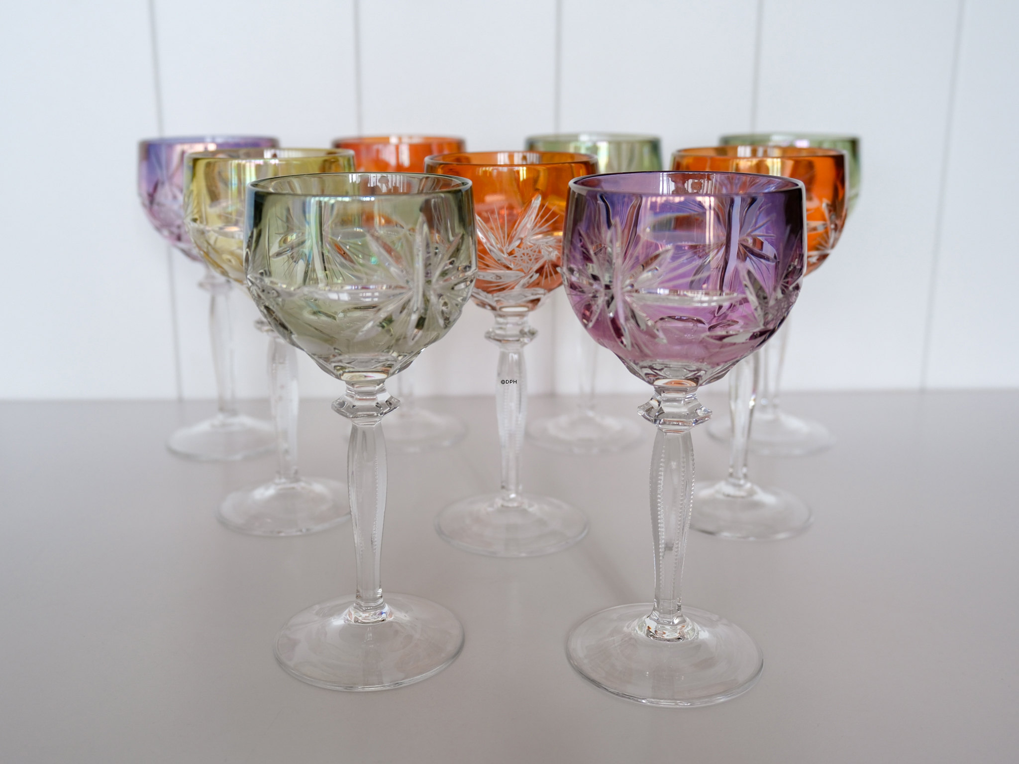 Böhmische Kristallweingläser mit Schliff, Set aus 9 Stück