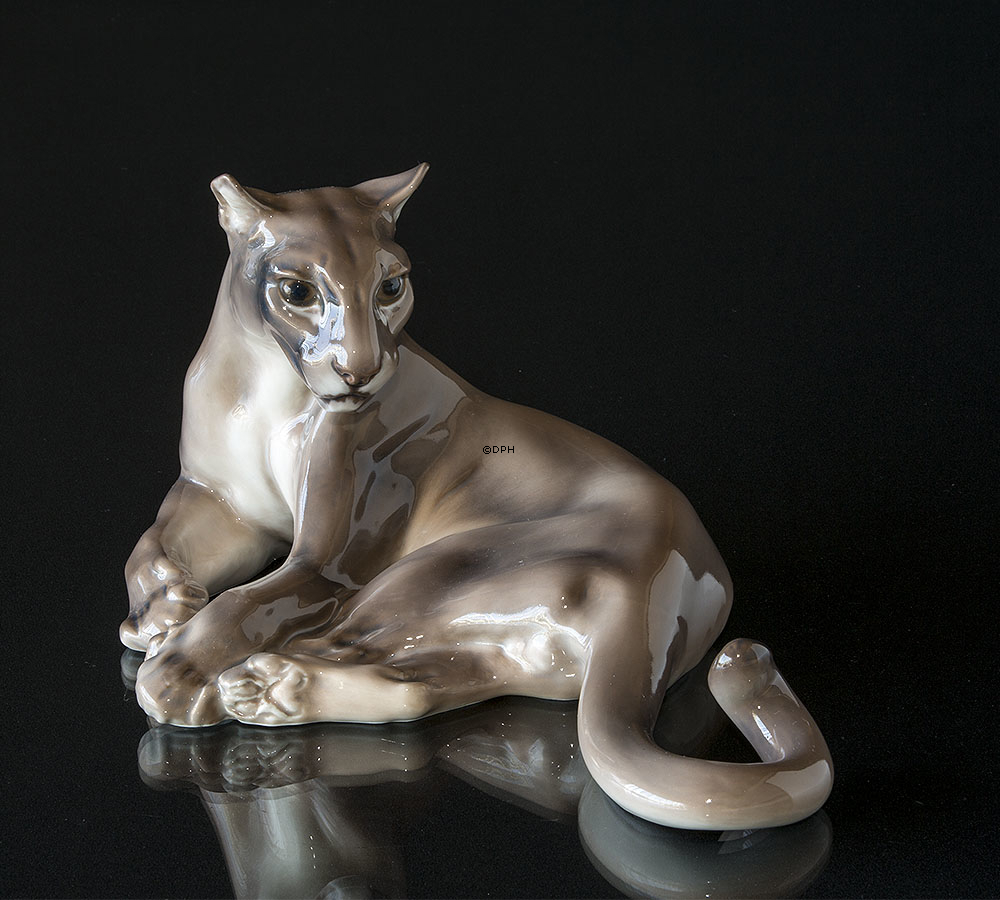Puma, Liegend, Dahl Jensen Figur Nr. 1019