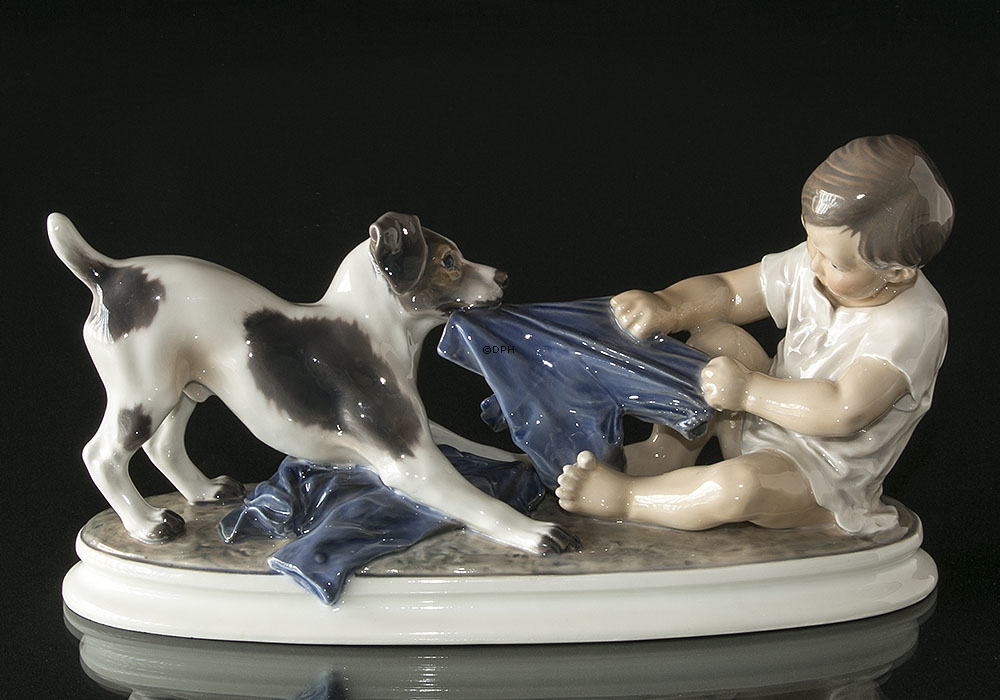 Junge mit Hund Figur Dahl Jensen