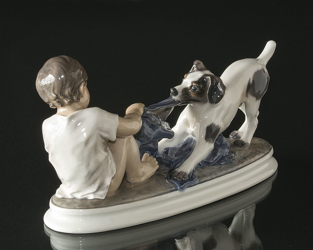 Junge mit Hund Figur Dahl Jensen
