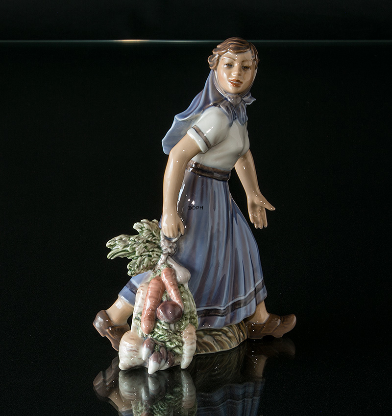Gärtnermädchen mit gemüse, Dahl Jensen Figur Nr. 1301
