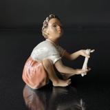 Dahl Jensen Figur Mädchen mit Perlen Die Perle Verkäufer-Nr. 1353
