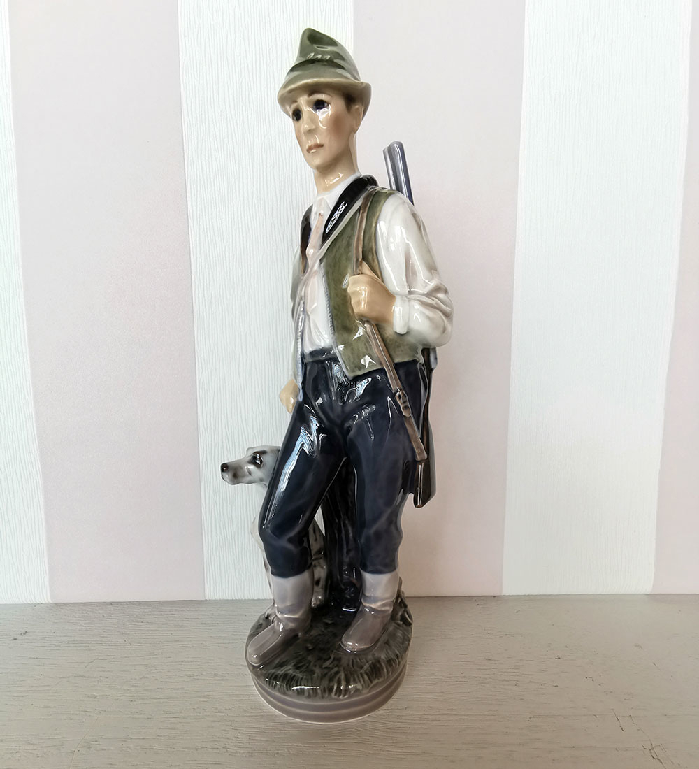 Dahl Jensen Jäger Figur Nr. 1373, Mann mit Hund und Jagdgewehr