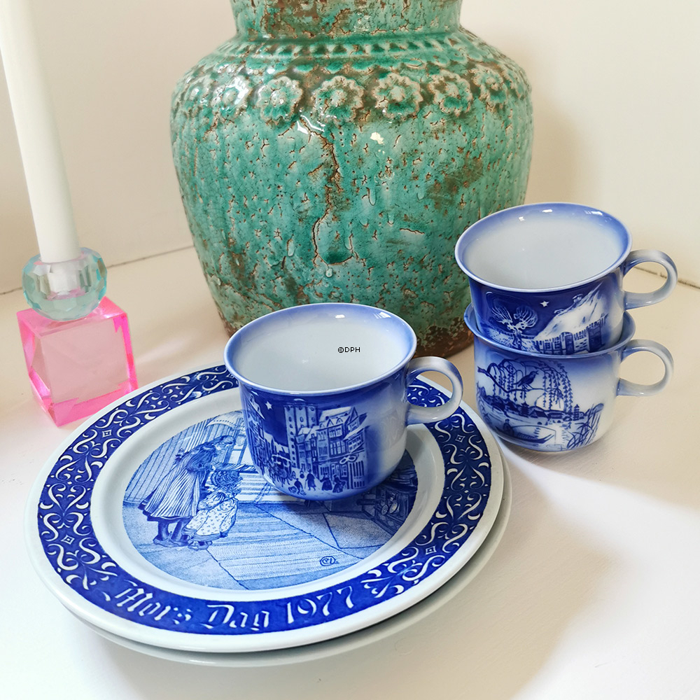 1984 Desiree Svend Jensen Hans Christian Andersen Weihnachtstasse