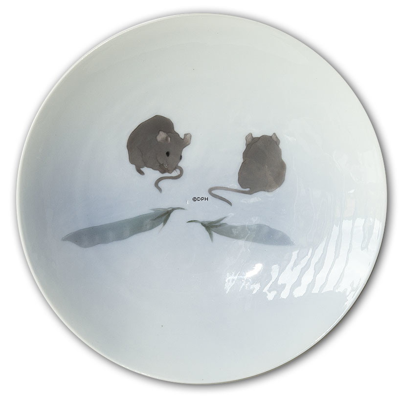 Schale / Teller mit Löchern zum Aufhängen, verziert mit Maus, Royal Copenhagen Art Noveau (1898-1922)