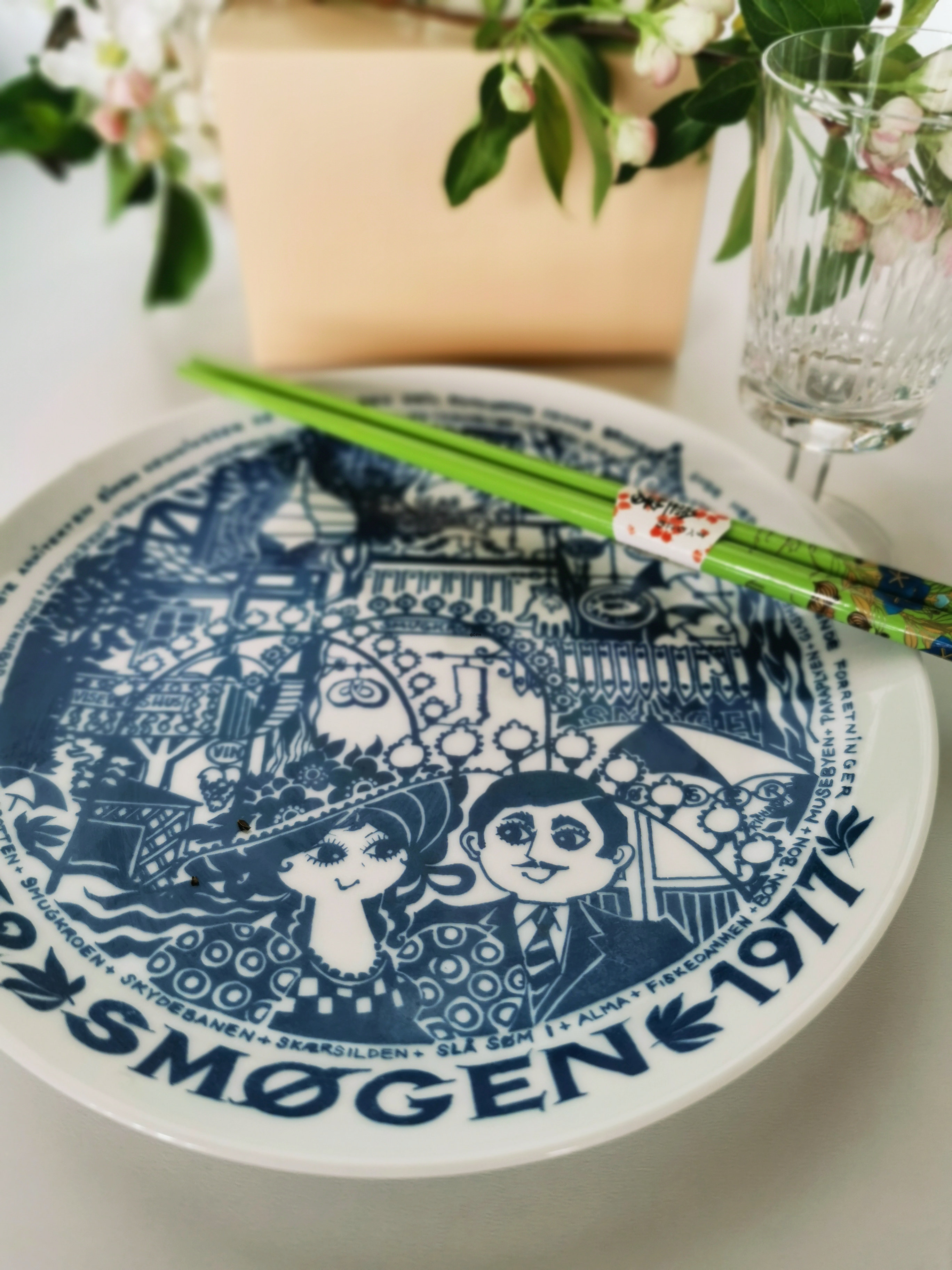 Tivoli Teller mit motiv von "Smögen" (Gasse)