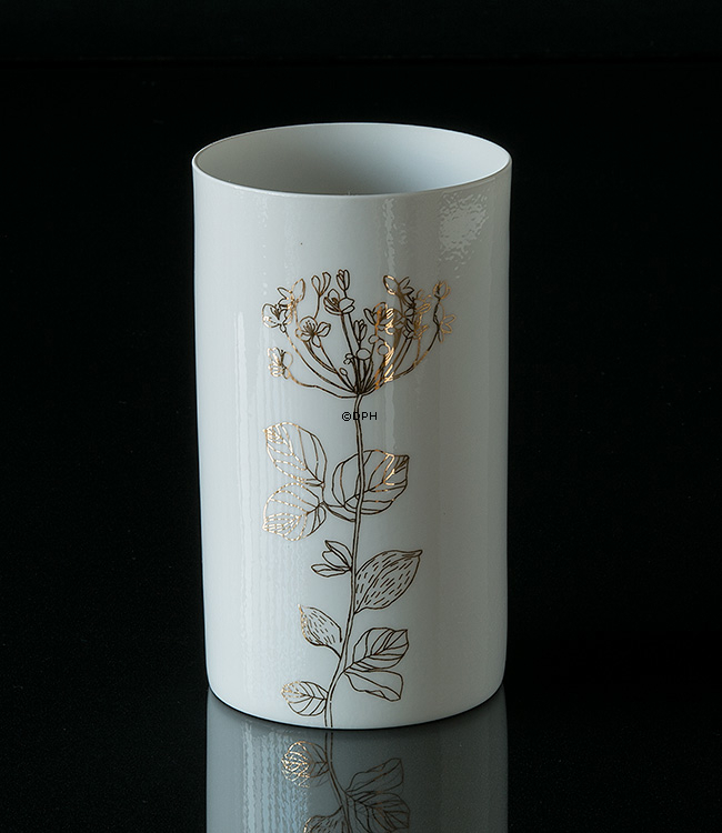 3 Vasen aus Porzellan mit weißer / goldener Dekoration