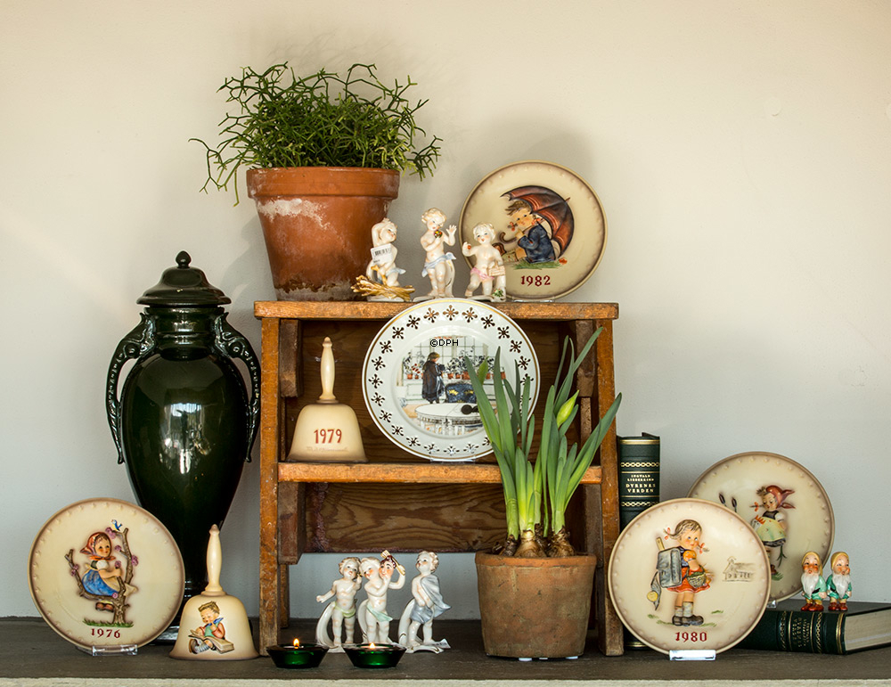 Hummel Jahresteller 1980 Mädel auf dem Weg nach Schule mit Schultasche