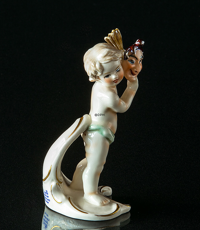 Goebel Hummel Monatsfigur Februar Junge mit Maske