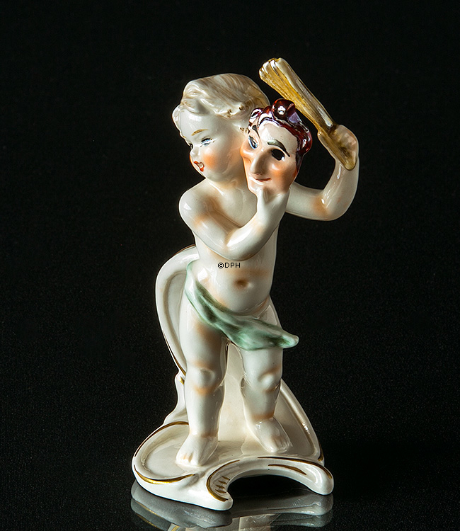 Goebel Hummel Monatsfigur Februar Junge mit Maske