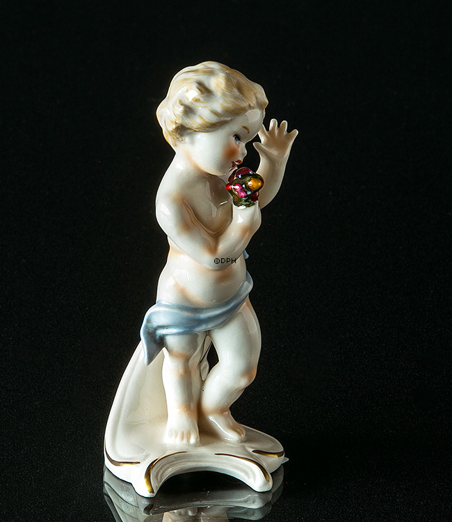 Goebel Hummel Monatsfigur März Mädchen mit Blumen