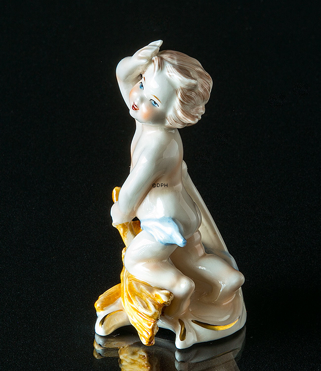 Goebel Hummel Monatsfigur August Junge mit Garbe