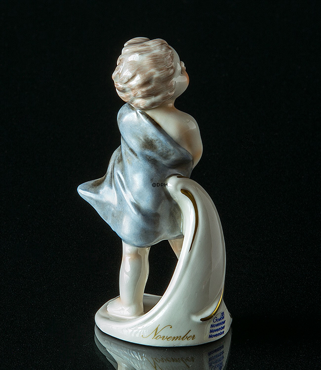 Goebel Hummel Monatsfigur November Junge mit Schal im Wind 1978