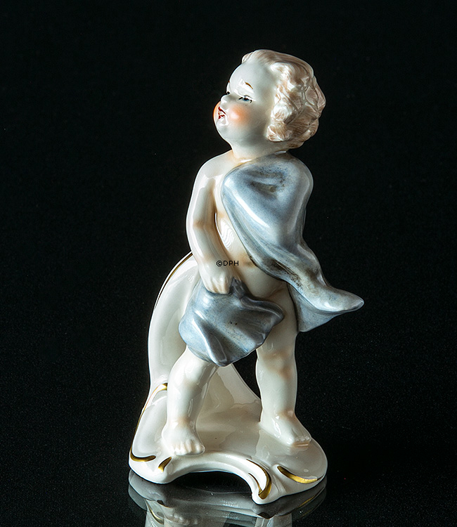 Goebel Hummel Monatsfigur November Junge mit Schal im Wind 1978