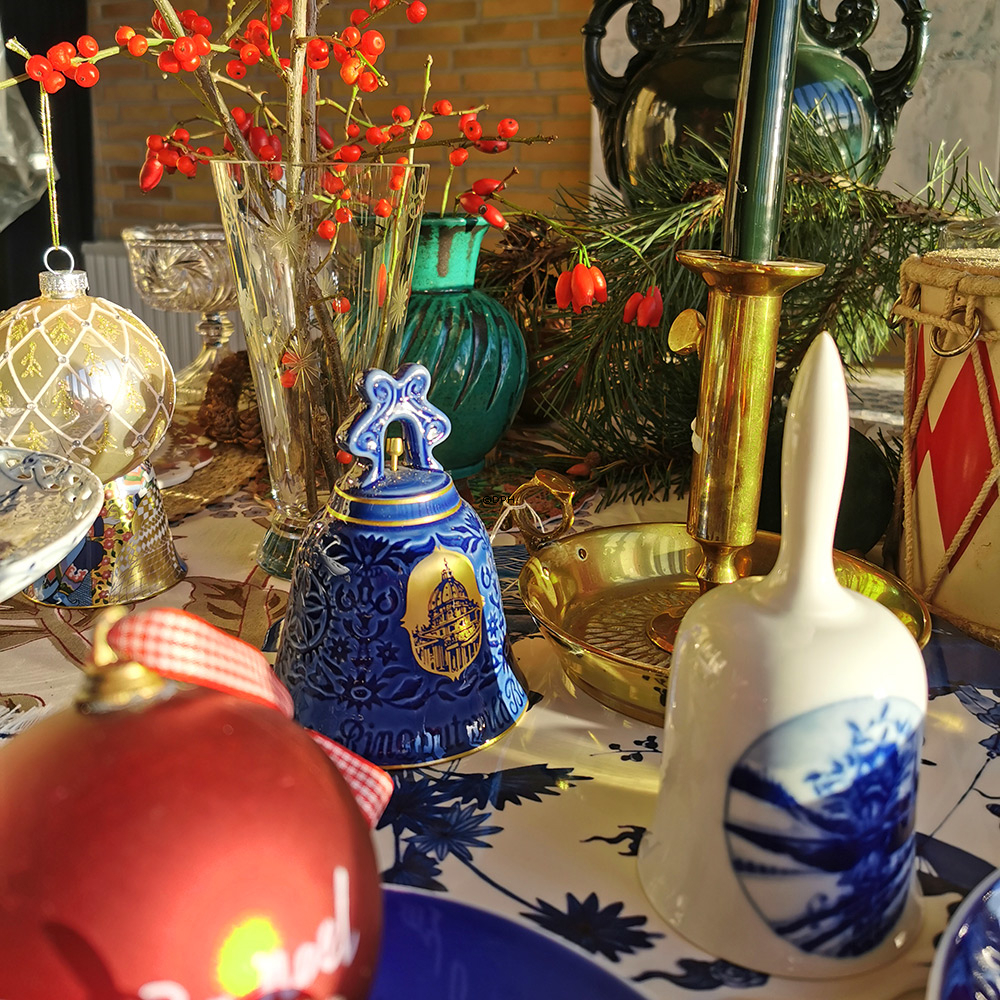 1975 Hackefors Weihnachtsglocke, Garbe