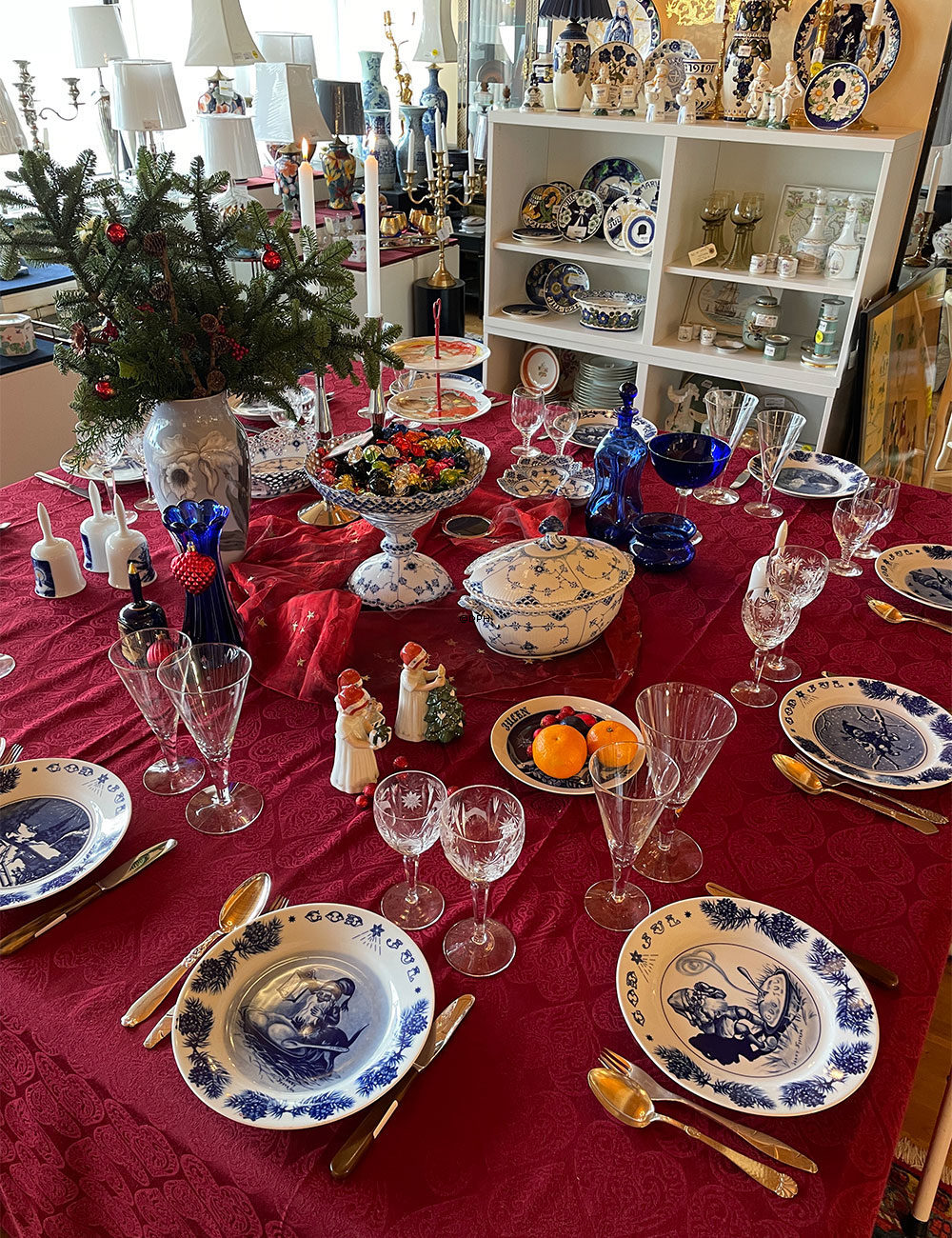 1982 Jenny Nyström Weihnachtsteller, Wichtel mit Milchreis