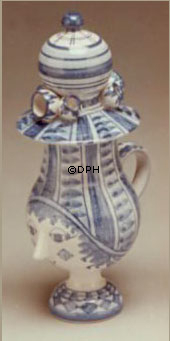 Wiinblad Krug mit Hut handbemalt, blau / weiß oder mehrfarbig