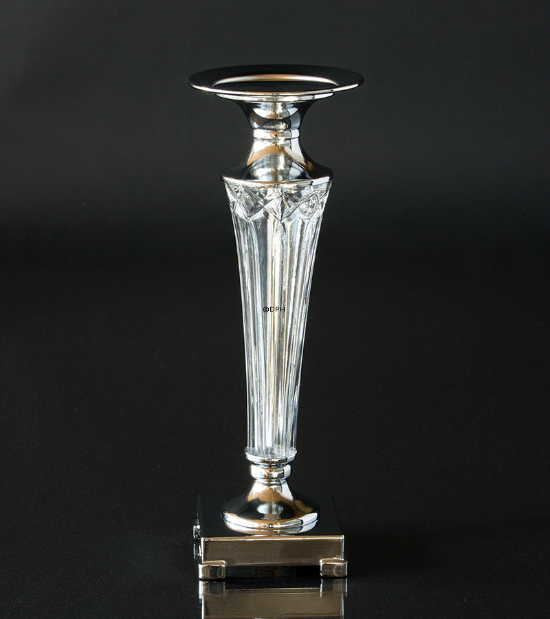 Kerzenhalter in Chrom und Klarglas