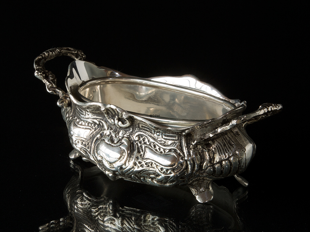 Blumentopf, klein länglich im Rokokostil