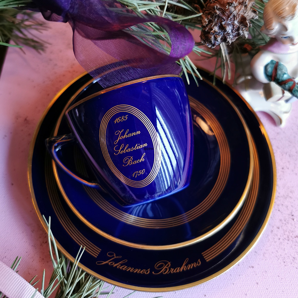 Komponist Kaffeegeschirr, Bach, Tasse, Untertasse und Kuchenteller Nr. 2, Bing & Gröndahl