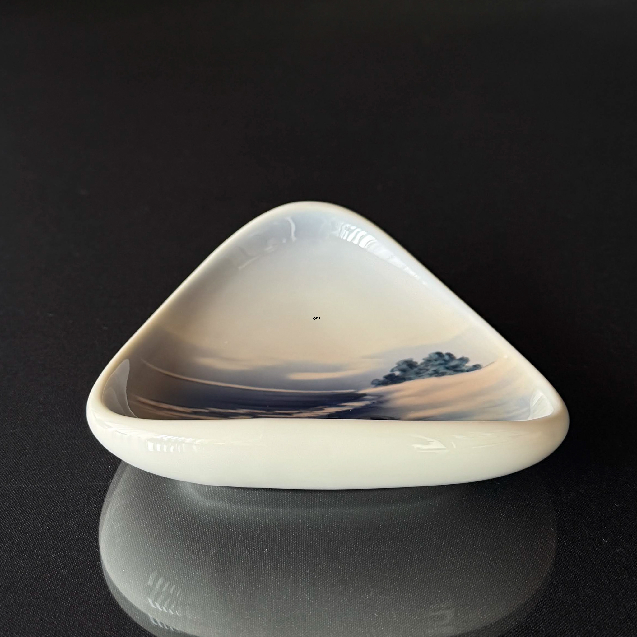 Lyngby Porcelæn Schale mit Strand Nr. 111-1-74