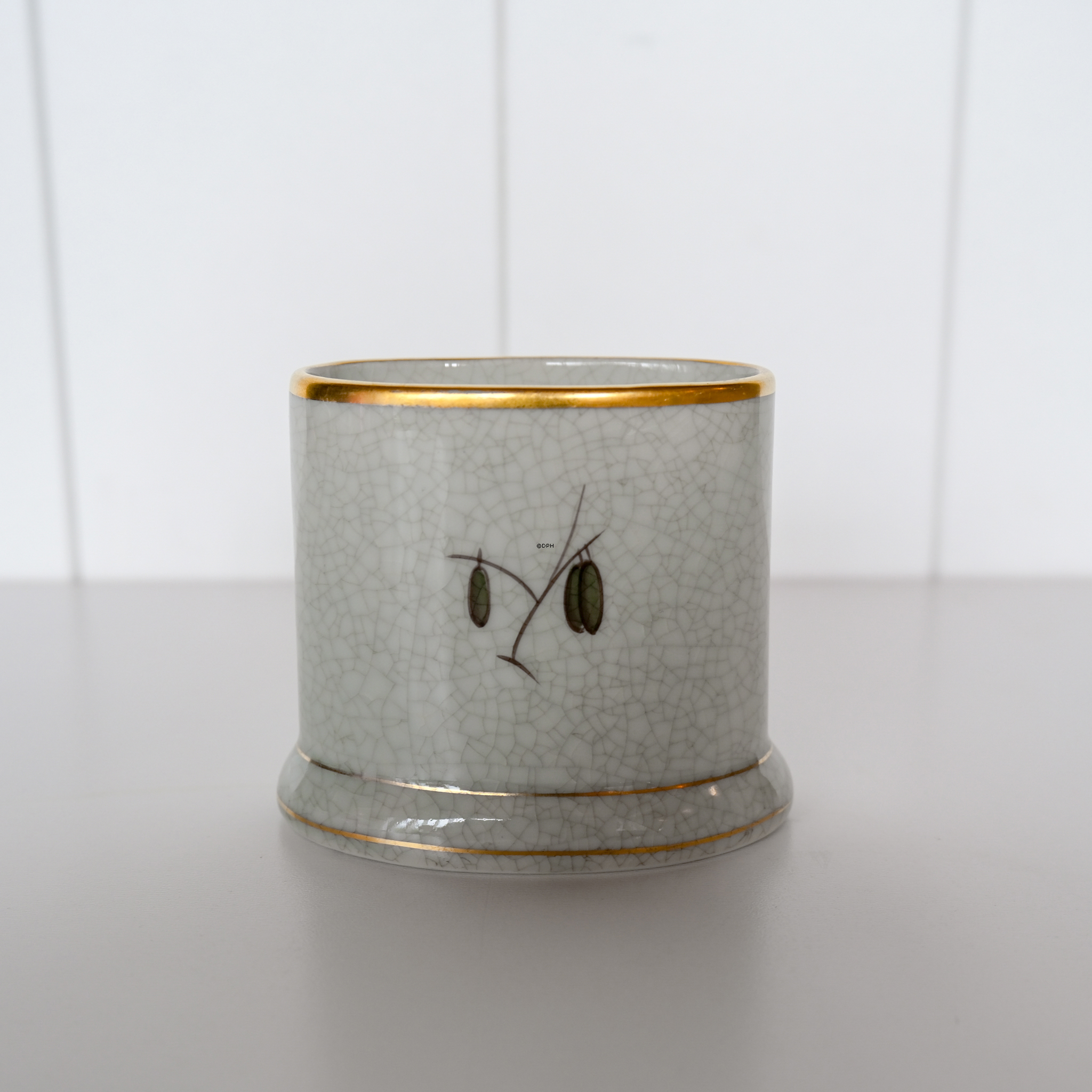 Lyngby craquelé Ovale Vase mit Grün Blume, Nr. 3017