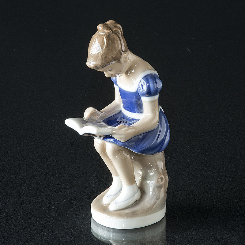 Lyngby Lesendes Mädchen Nr. 95