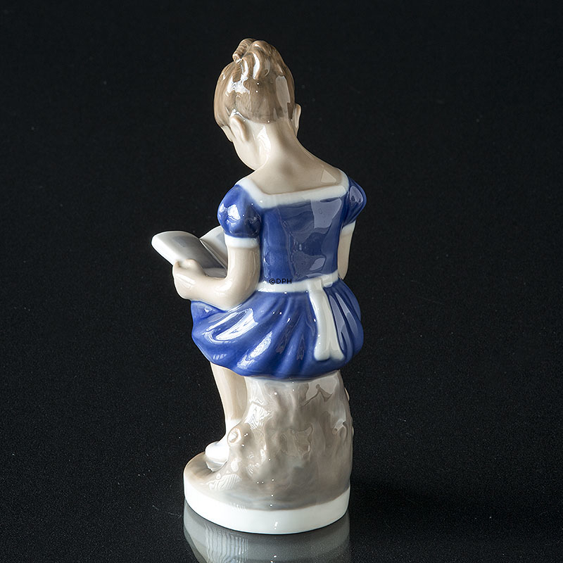 Lyngby Lesendes Mädchen Nr. 95