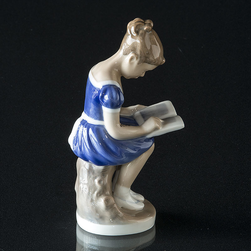 Lyngby Lesendes Mädchen Nr. 95