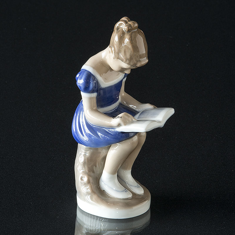 Lyngby Lesendes Mädchen Nr. 95