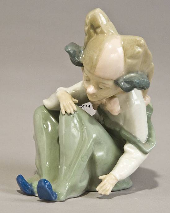 Clown nachdenkt die Situation