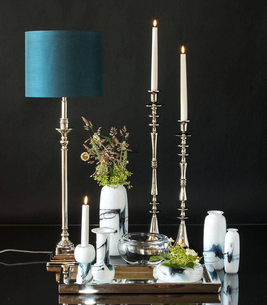 Niedriges viereckige Tablett in poliertem Stahl mit Spiegel